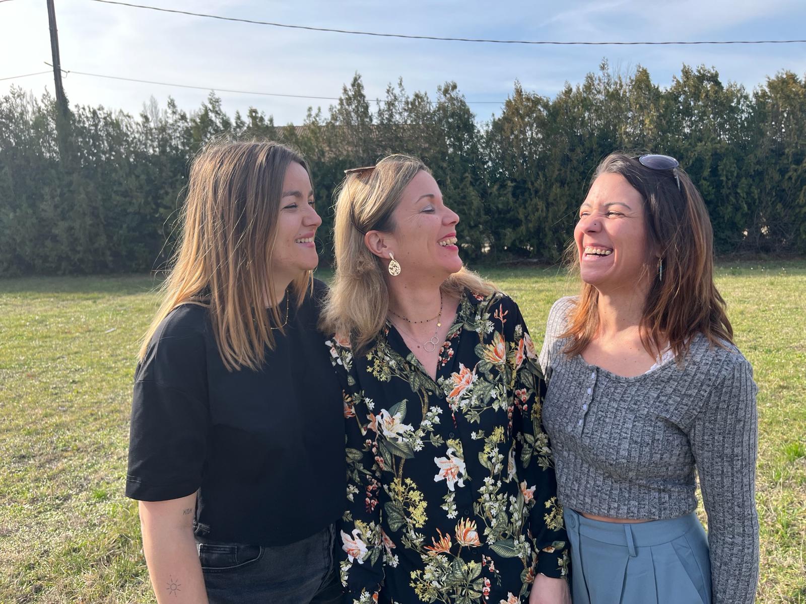 Noémie, Ellie & Sarah